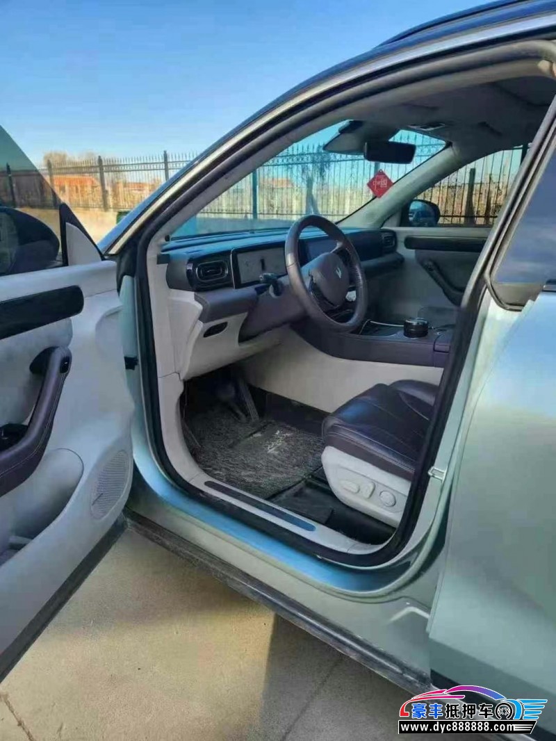 22年零跑C11轿车抵押车出售