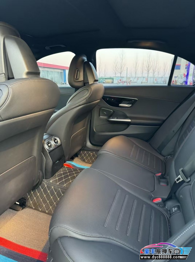 24年奔驰C轿车抵押车出售