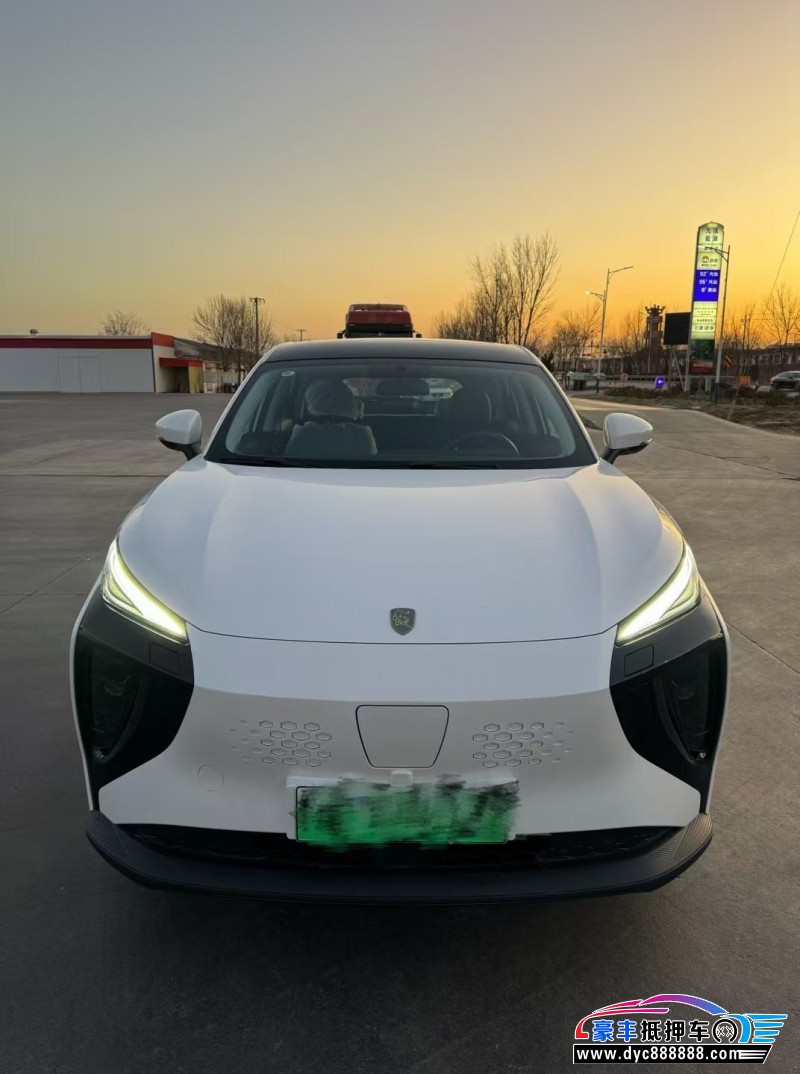 25年东风雷霆轿车抵押车出售