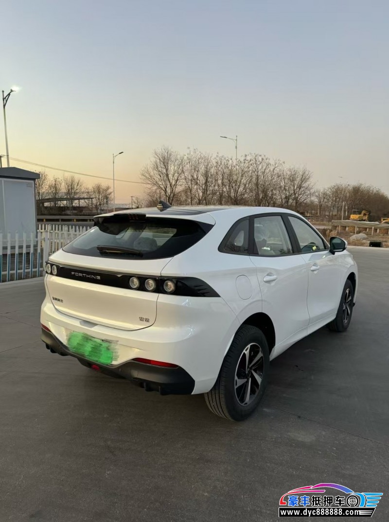 25年东风雷霆轿车抵押车出售