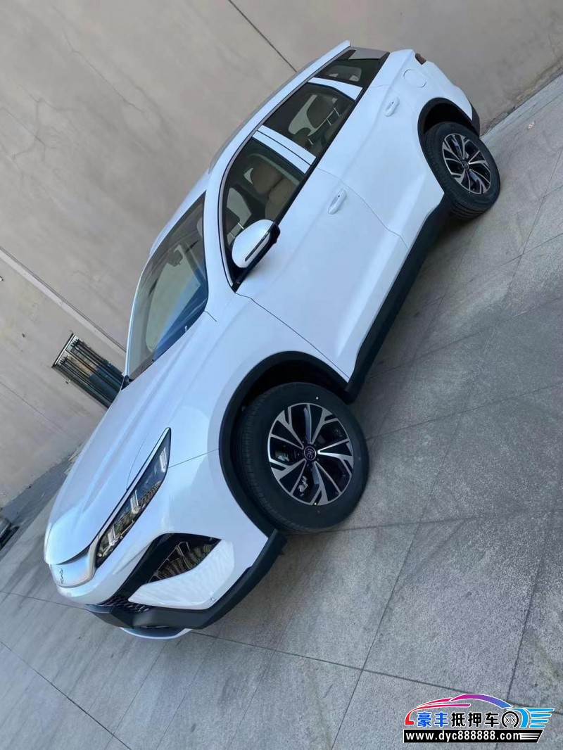 25年比亚迪宋轿车抵押车出售