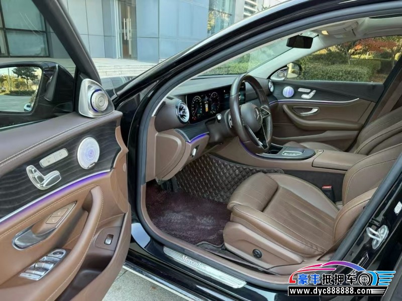 22年奔驰E轿车抵押车出售