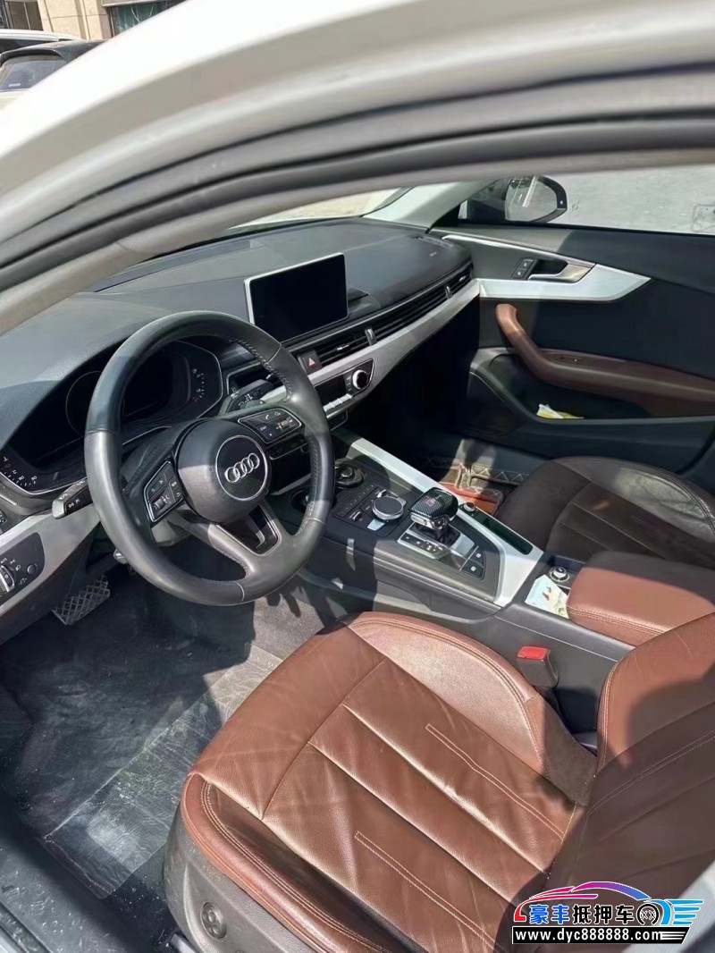 19年奥迪A4L轿车抵押车出售