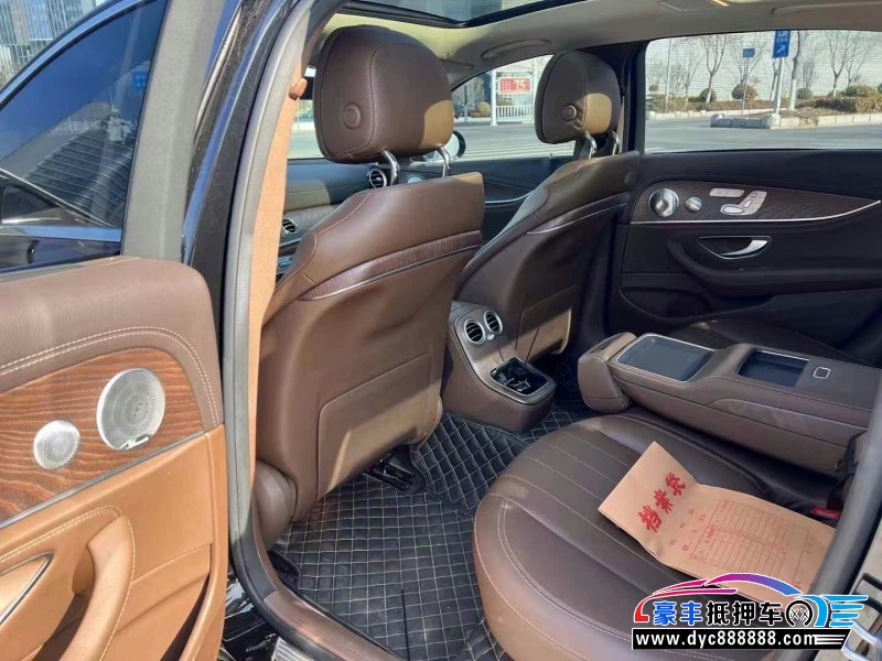 21年奔驰E轿车抵押车出售