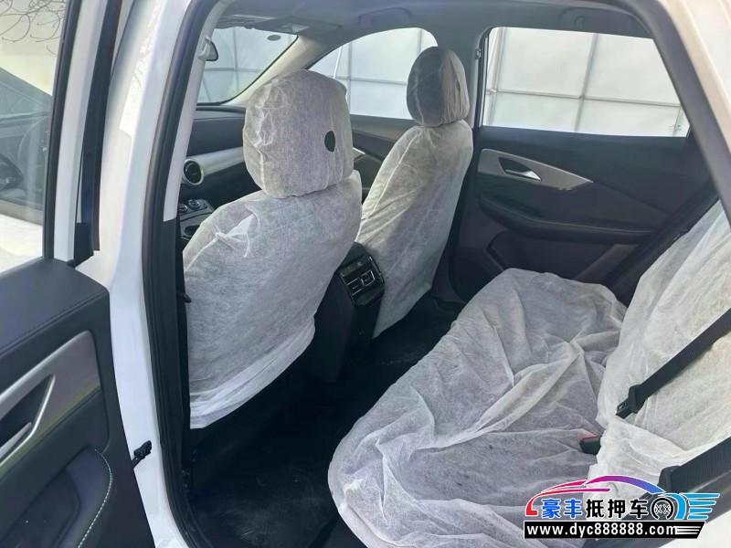 24年东风雷霆轿车抵押车出售