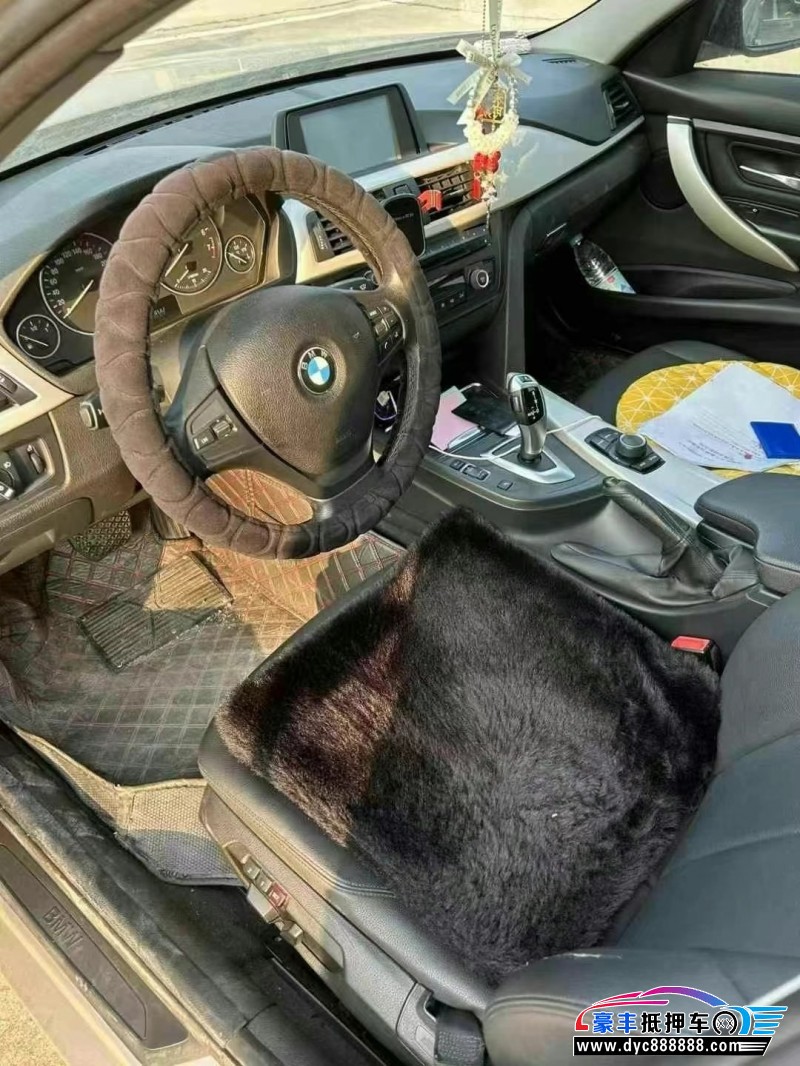 15年宝马3系轿车抵押车出售