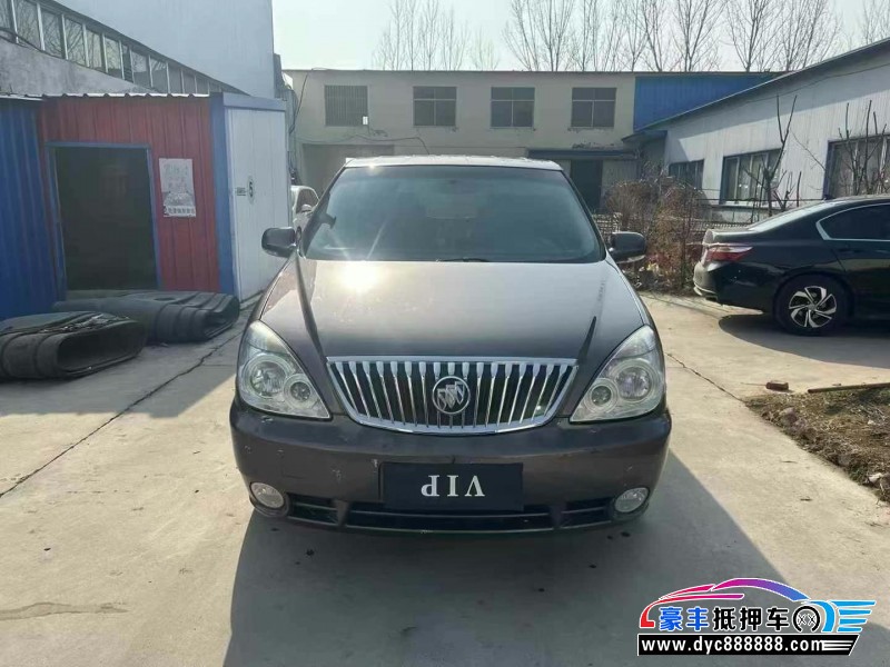 16年别克GL8轿车抵押车出售