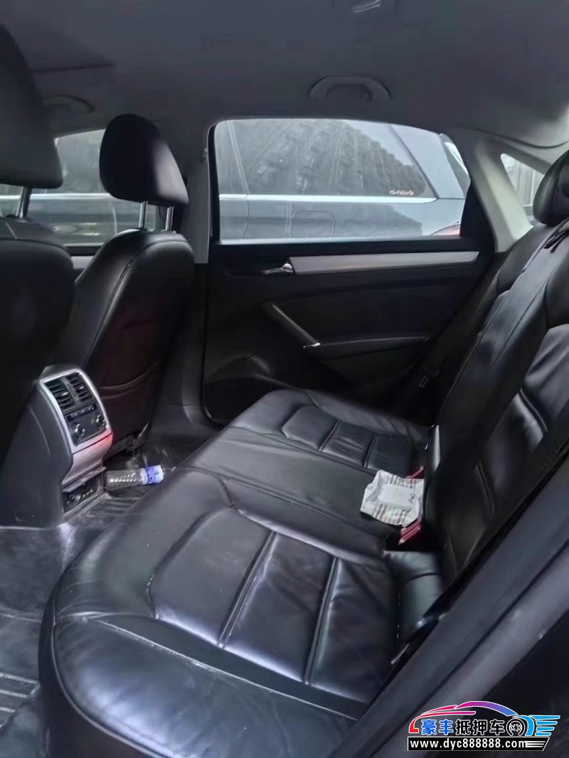 11年大众帕萨特轿车抵押车出售