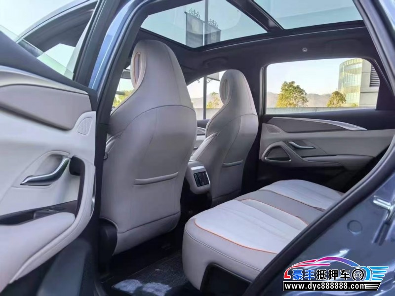 24年比亚迪宋轿车抵押车出售