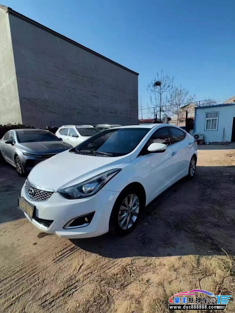 16年现代朗动轿车抵押车出售