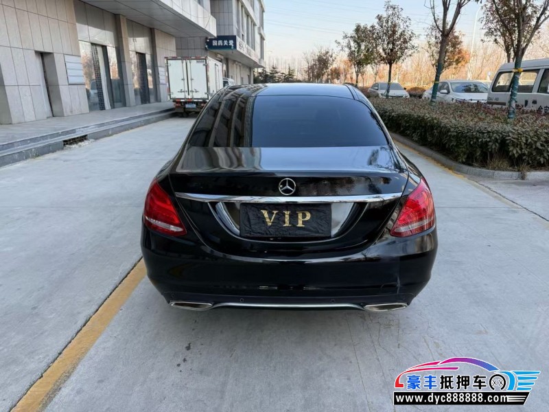 16年奔驰C轿车抵押车出售
