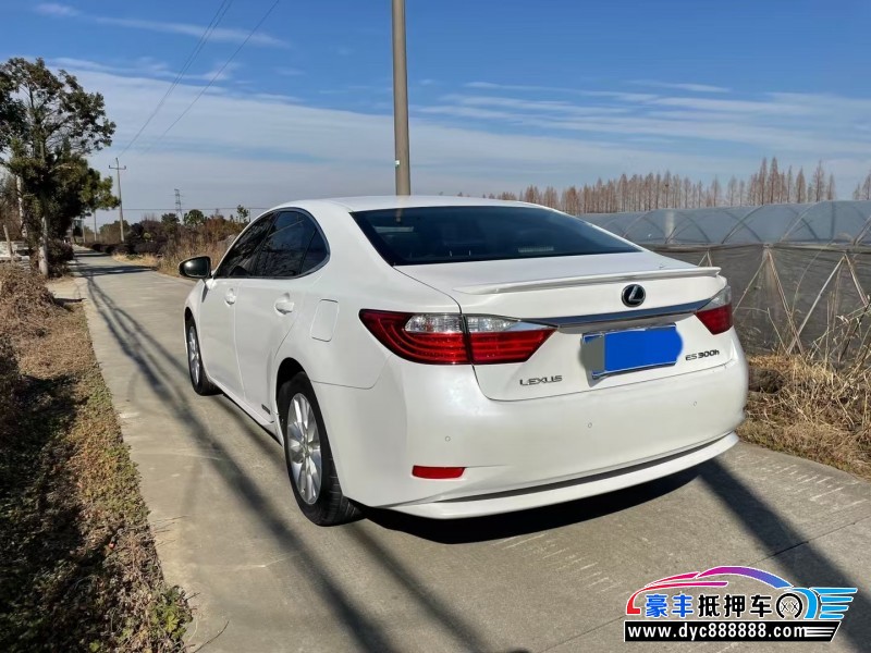 13年雷克萨斯ES轿车抵押车出售
