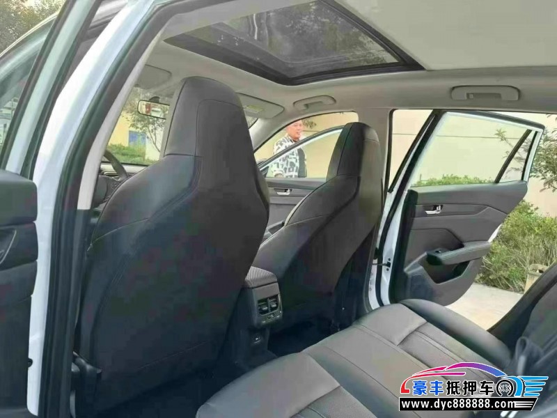 24年东风风神奕炫轿车抵押车出售