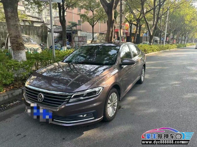 18年大众朗逸轿车抵押车出售