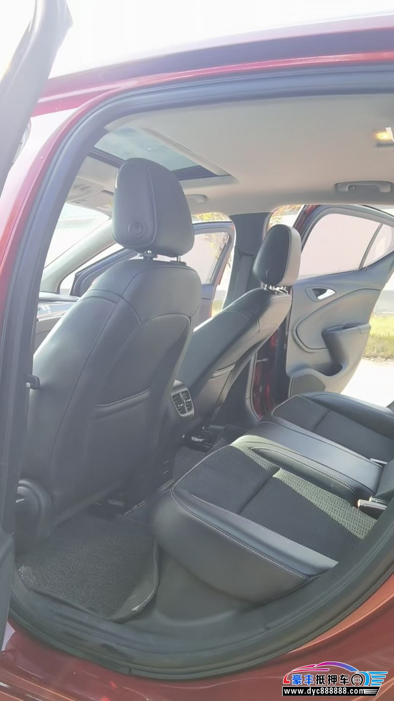 17年别克威朗轿车抵押车出售