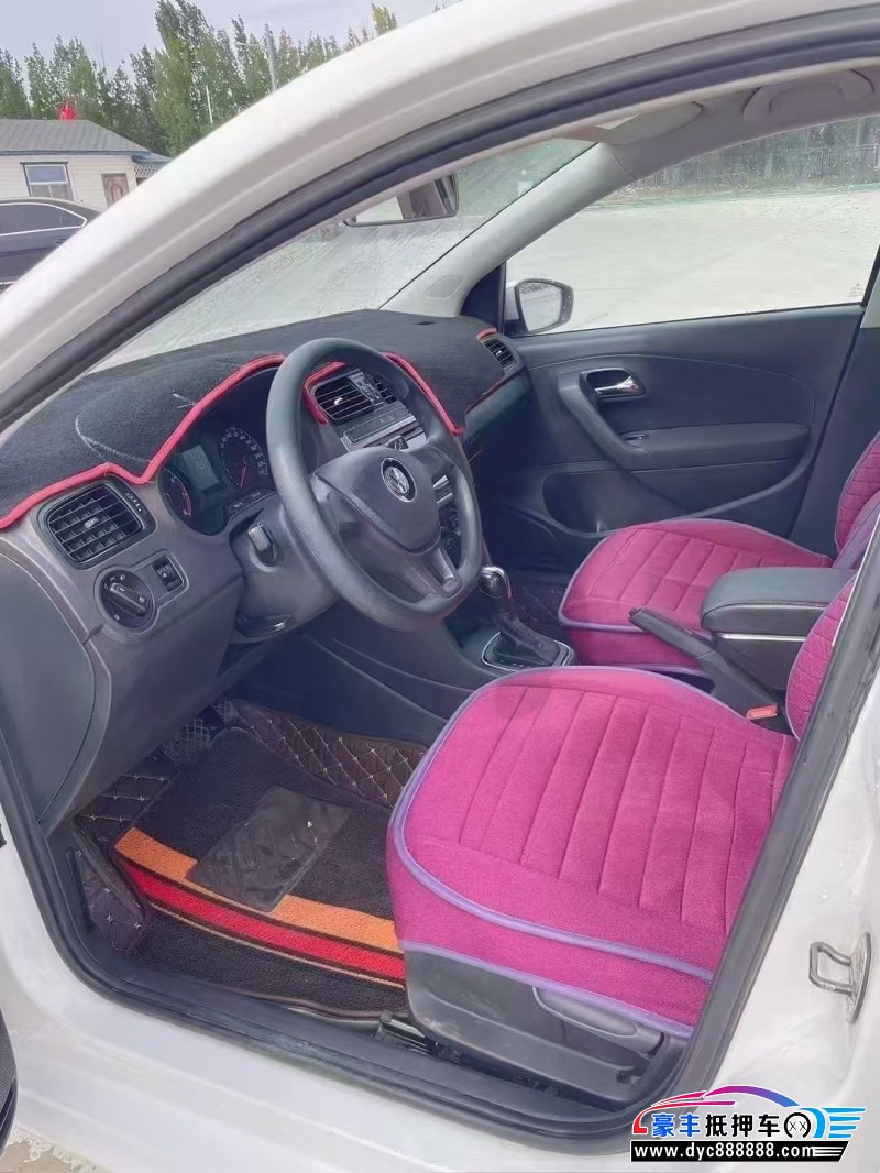 16年大众polo轿车抵押车出售