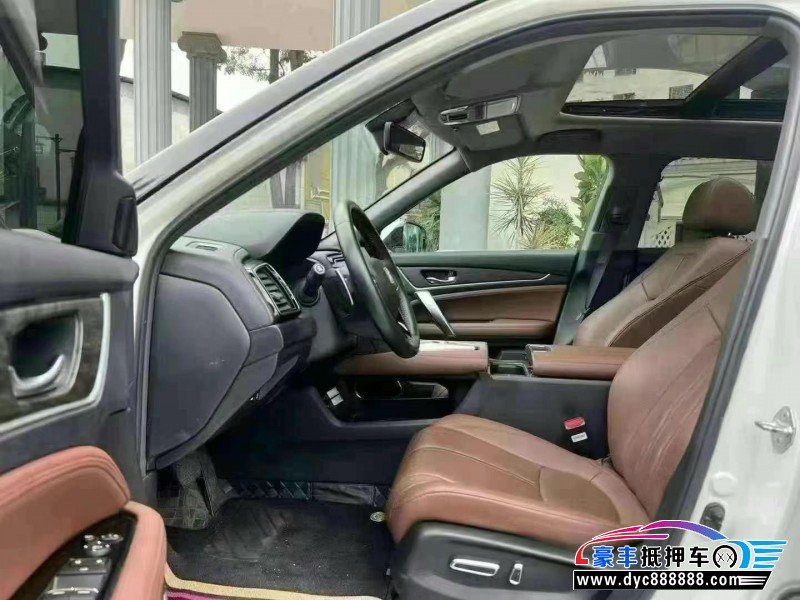 23年本田UR-V轿车抵押车出售