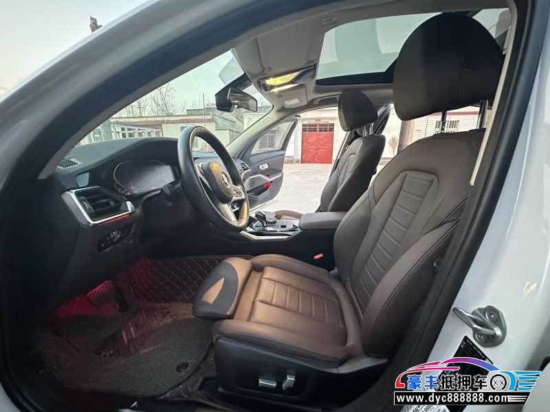 21年宝马3系轿车抵押车出售