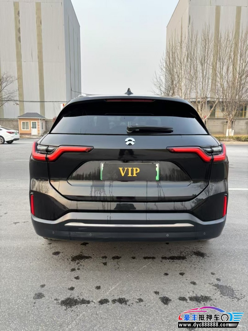 22年蔚来ES6轿车抵押车出售