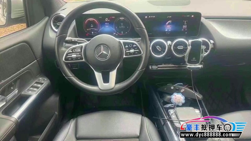 20年奔驰B轿车抵押车出售