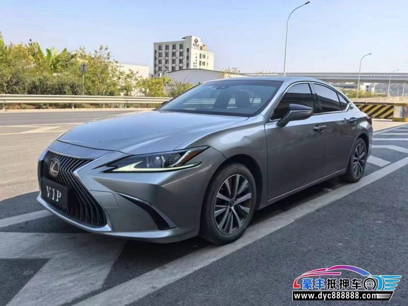 20年雷克萨斯ES轿车抵押车出售