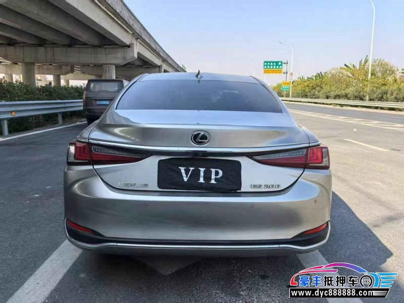 20年雷克萨斯ES轿车抵押车出售