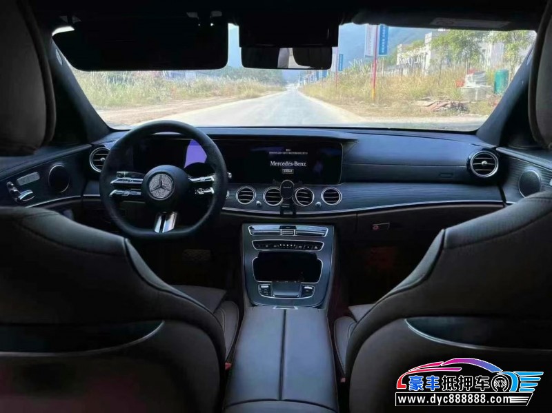 22年奔驰E轿车抵押车出售