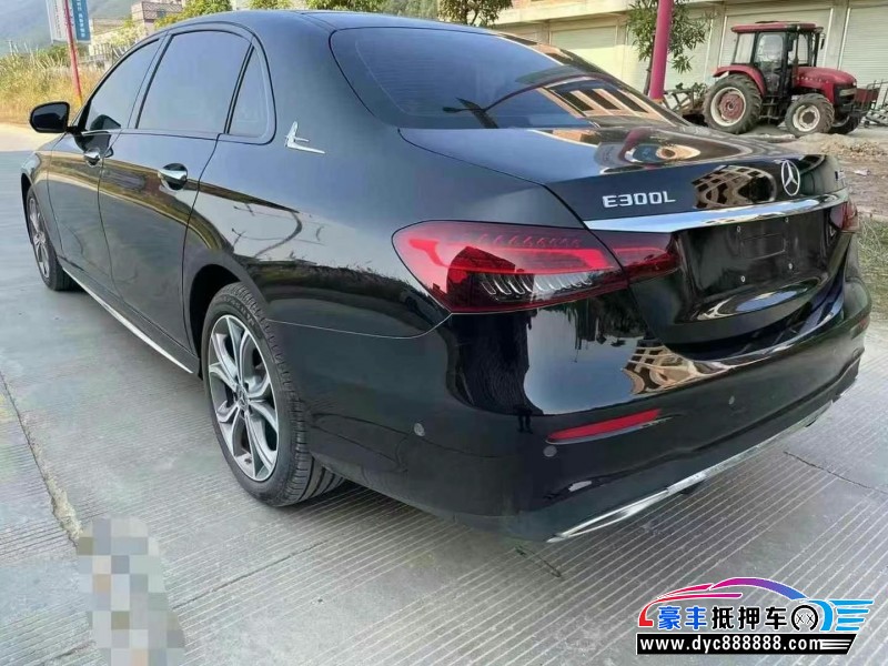 22年奔驰E轿车抵押车出售