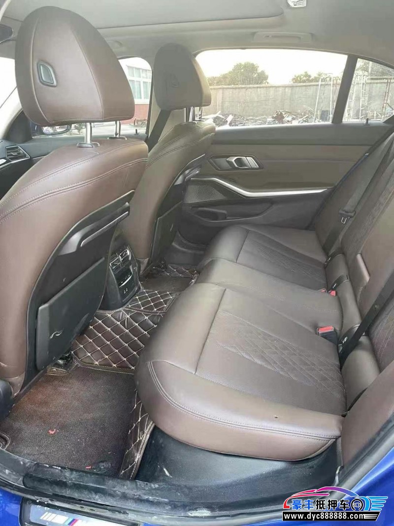 22年宝马3系轿车抵押车出售