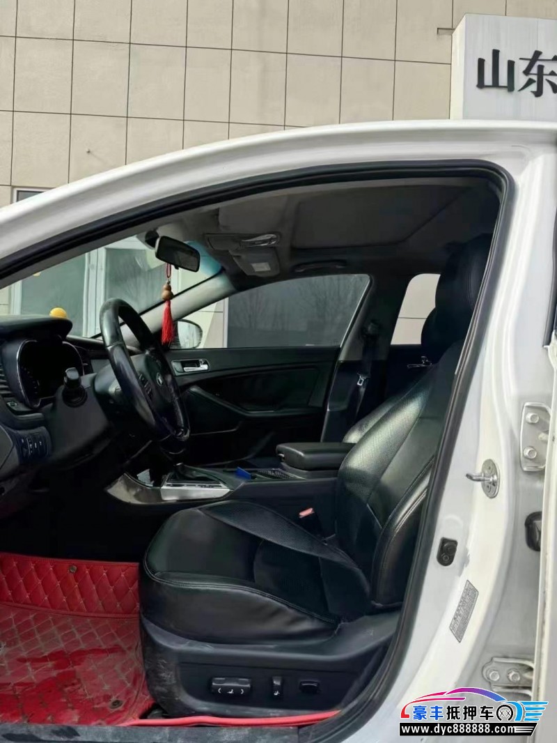 14年起亚K5轿车抵押车出售