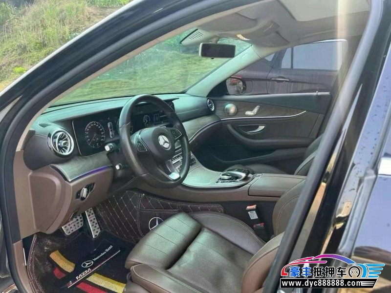 18年奔驰E轿车抵押车出售