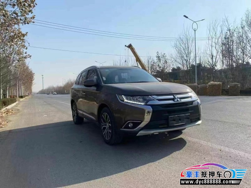 17年三菱欧蓝德轿车抵押车出售