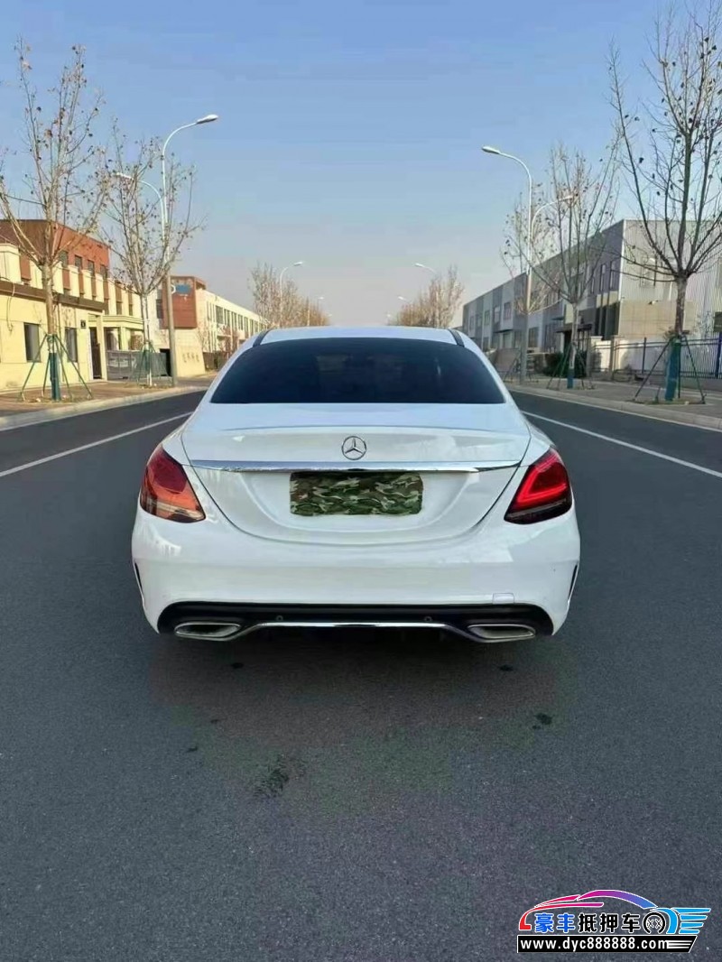 19年奔驰C轿车抵押车出售