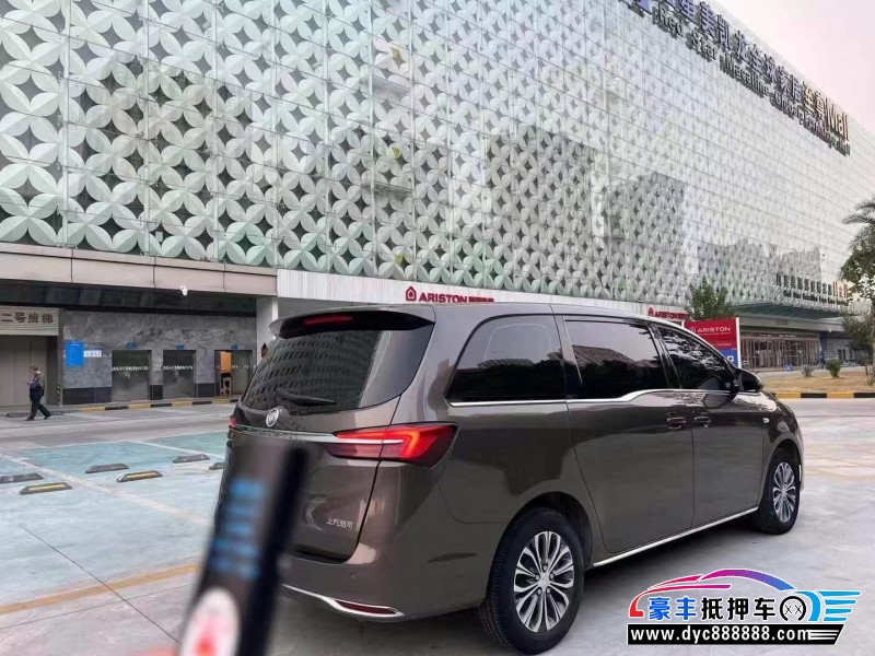 22年别克GL8轿车抵押车出售