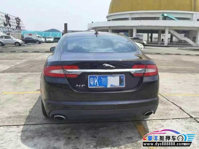 13年捷豹XF轿车抵押车出售