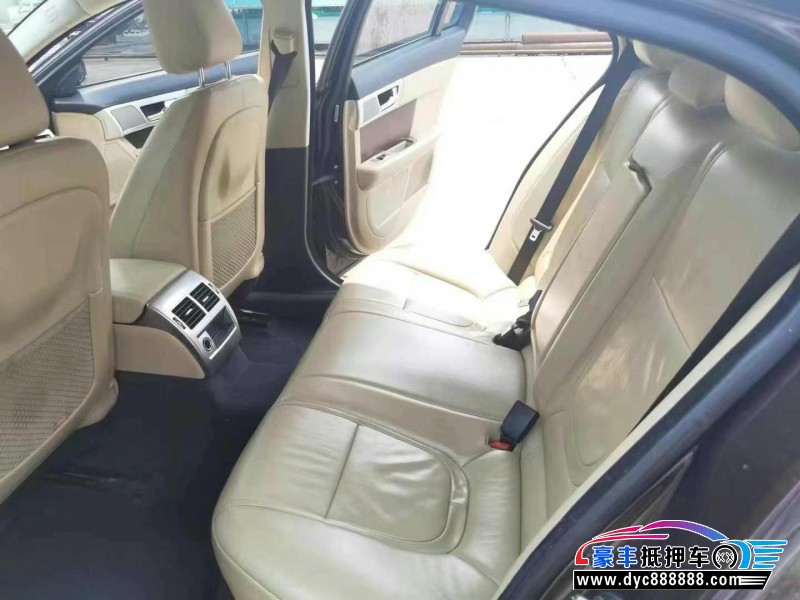 13年捷豹XF轿车抵押车出售