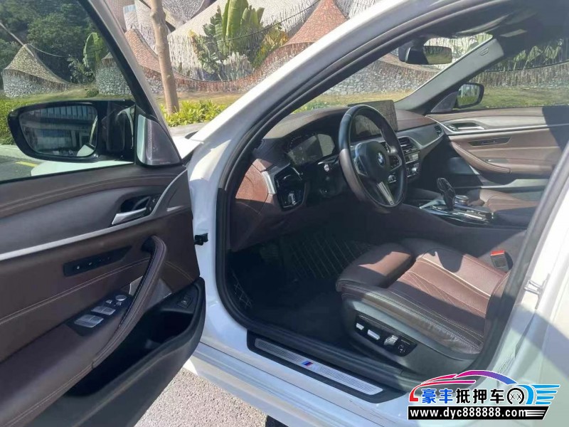 21年宝马5系轿车抵押车出售