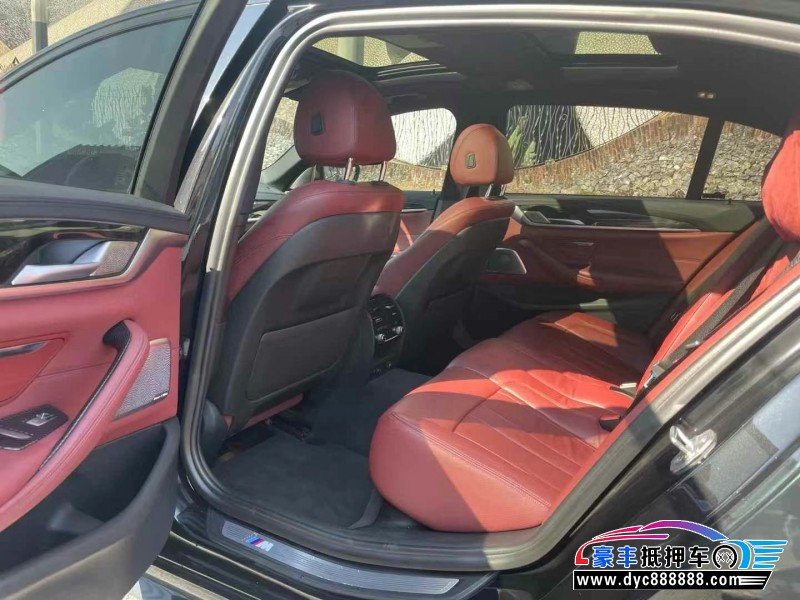 18年宝马5系轿车抵押车出售