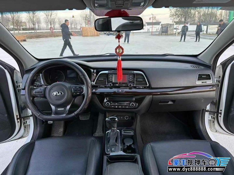 16年起亚K4轿车抵押车出售