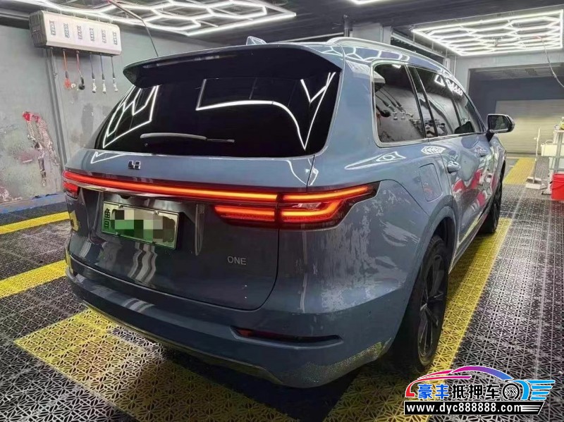 23年理想ONE轿车抵押车出售