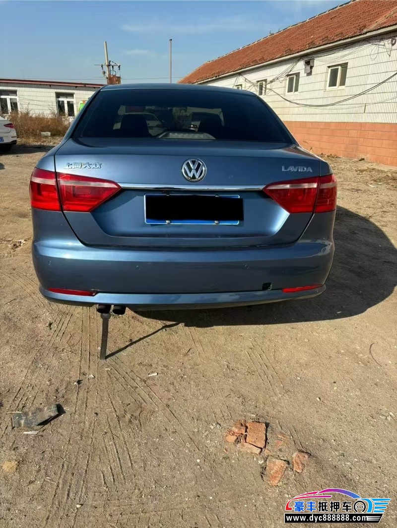 13年大众朗逸轿车抵押车出售