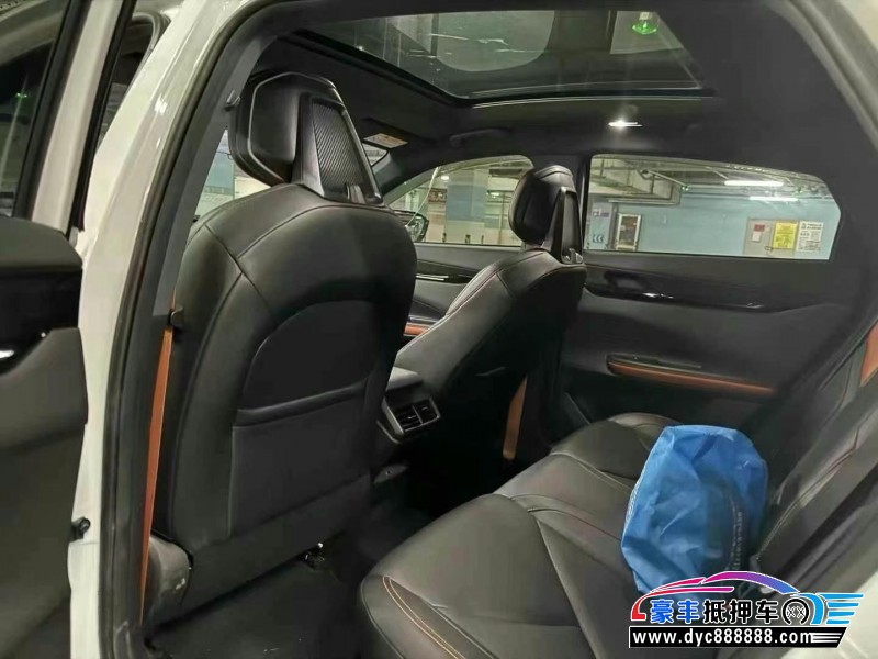 23年长安长安UNI轿车抵押车出售