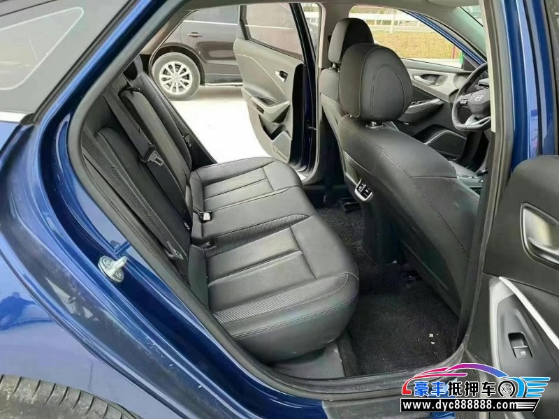 20年现代菲斯塔轿车抵押车出售