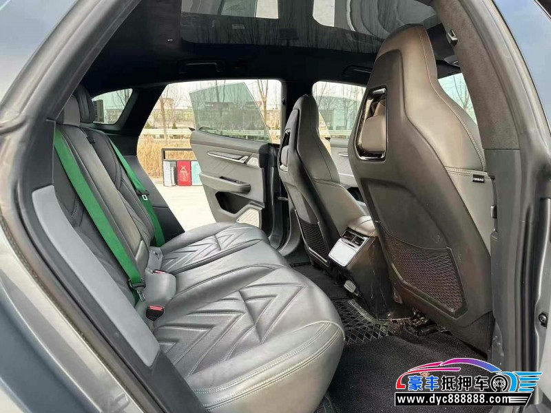 22年极氪001轿车抵押车出售