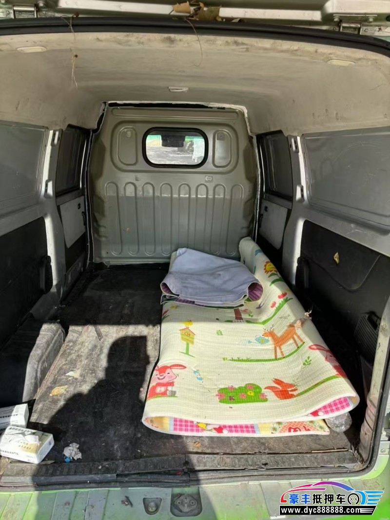 19年金杯海狮X30L轿车抵押车出售