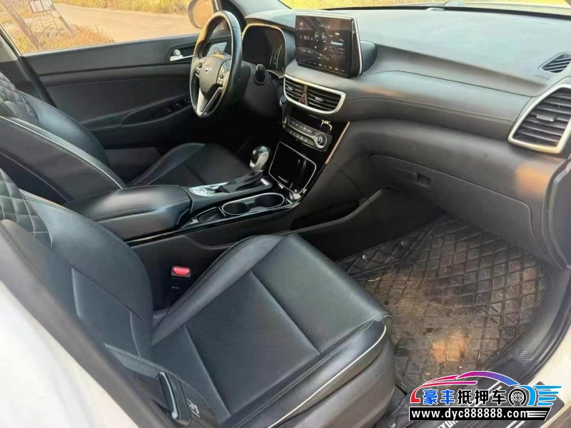 20年现代途胜轿车抵押车出售