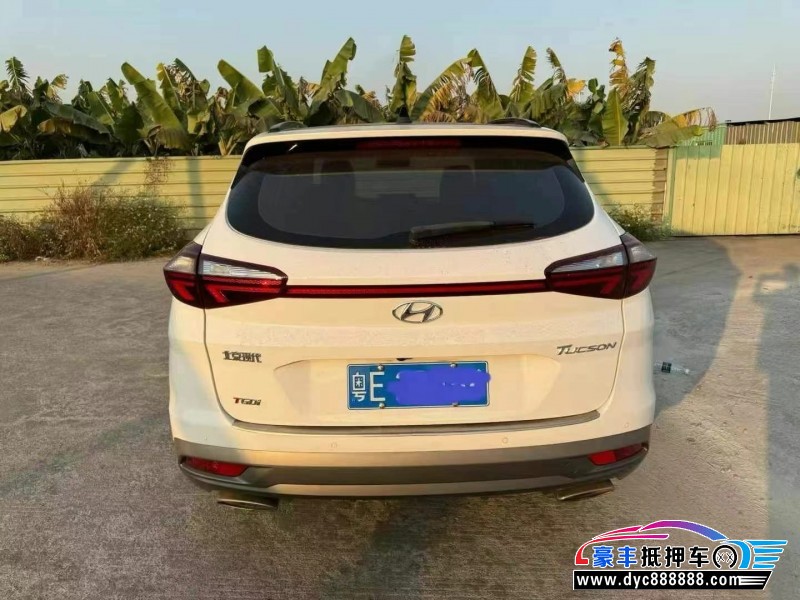 20年现代途胜轿车抵押车出售