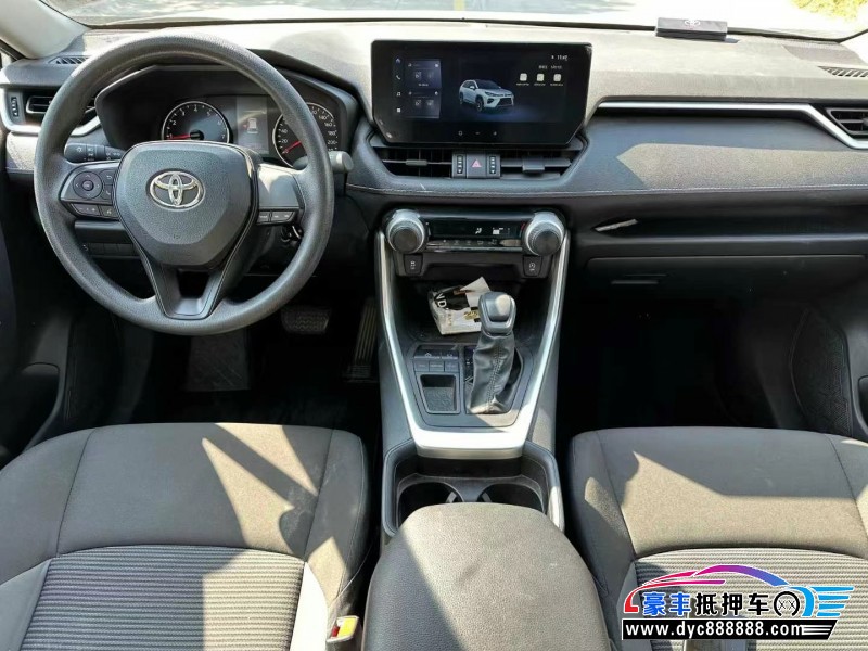 23年丰田威兰达轿车抵押车出售