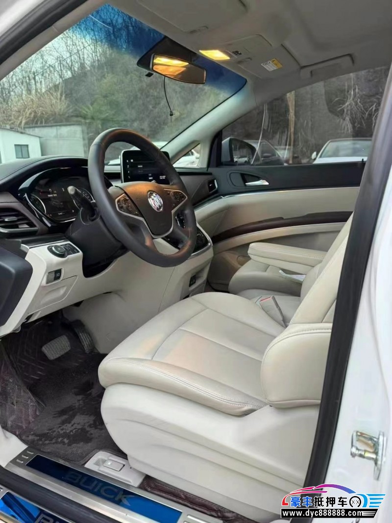 23年别克GL8轿车抵押车出售