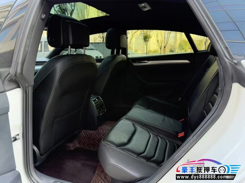 19年大众CC轿车抵押车出售